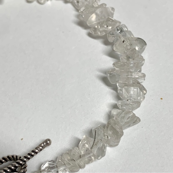 Quartz chip stone bracelet with toggle closure - Picture 4 of 6
